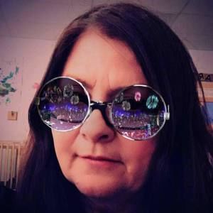 Meet your Posher, Pamela